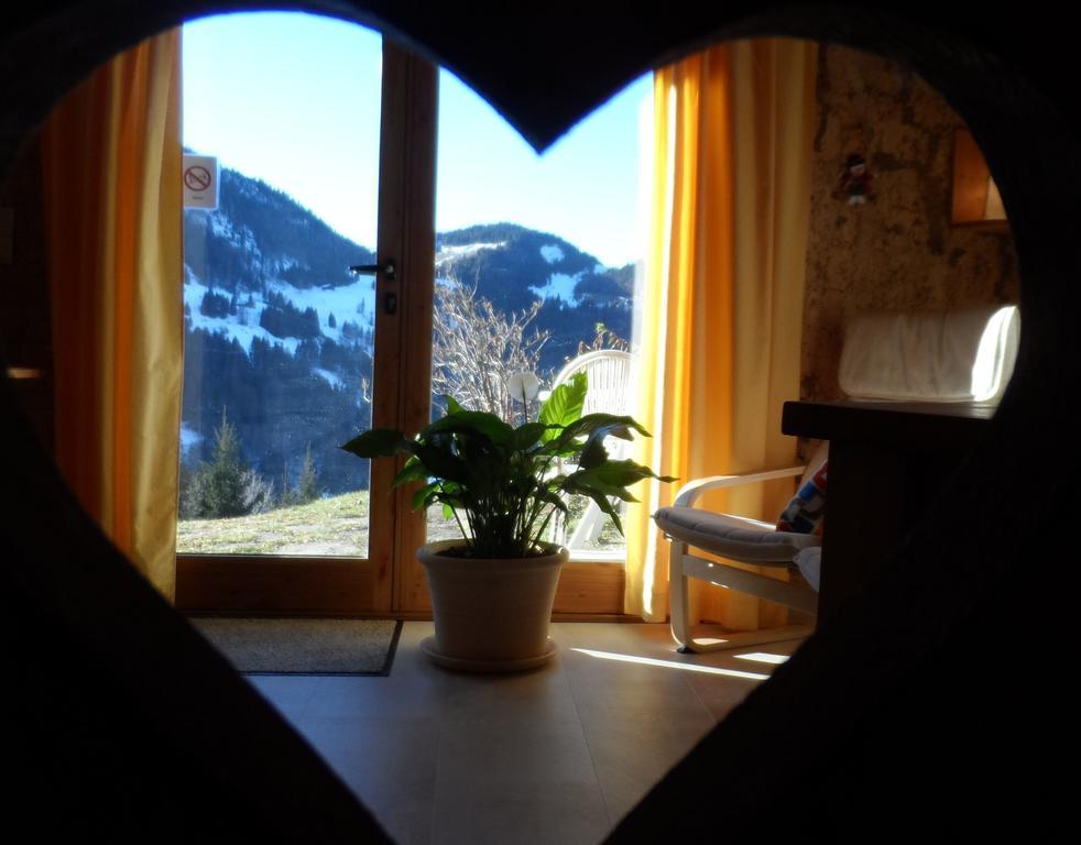 Chambre D'Hotes La Trace ラ・クリュサ エクステリア 写真